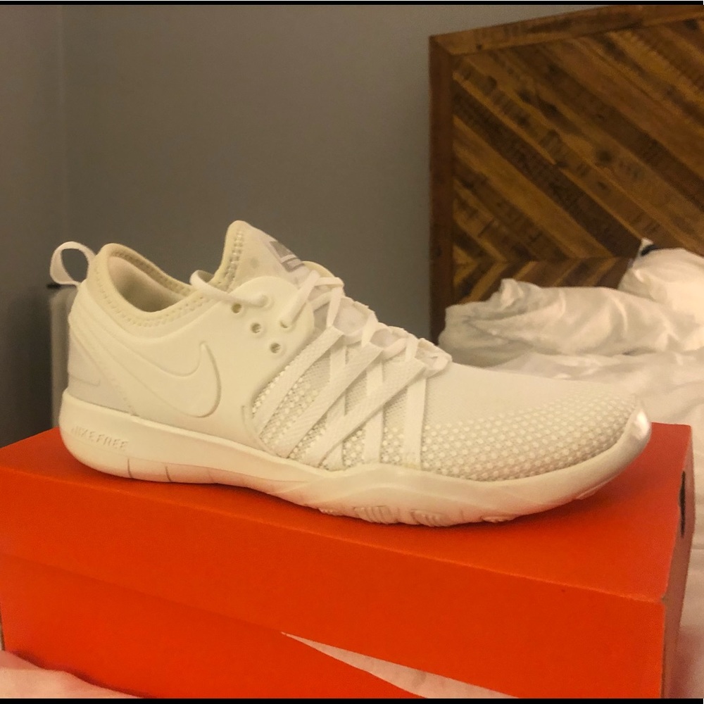 Nike all white sneakers